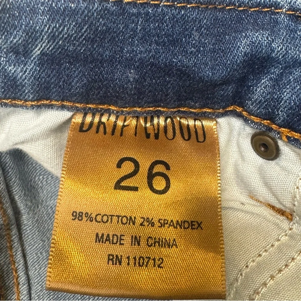 DRIFTWOOD Bootcut Blue Jeans with Colorful Floral Embroidery Size 26 - Picture 3 of 9